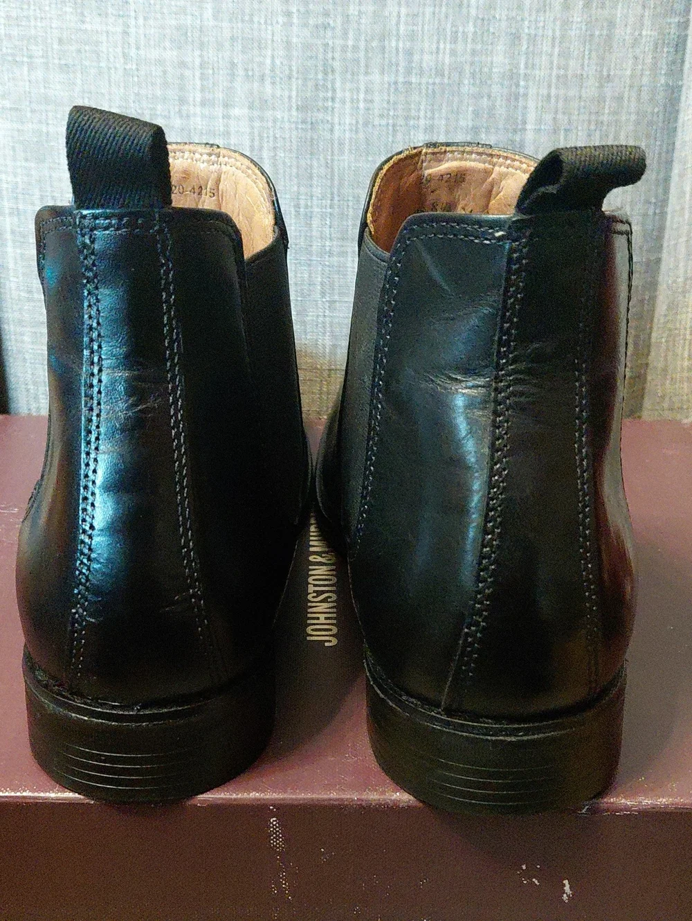 Johnston & Murphy Men's Black Lewis Chelsea Leather Boot Size 8.5